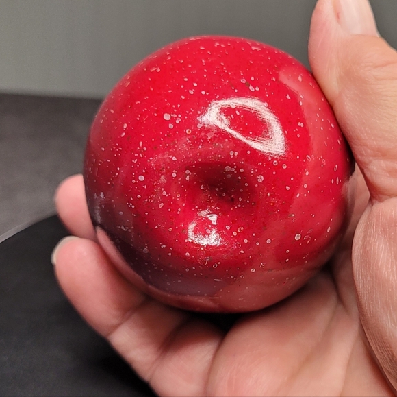 BUY NOW PRICE Vintage Faux Stone Apple - Picture 4 of 7